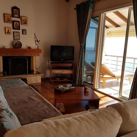 ★ Meniko'S House ★ Amazing Sea View Apartment Himare Exterior photo